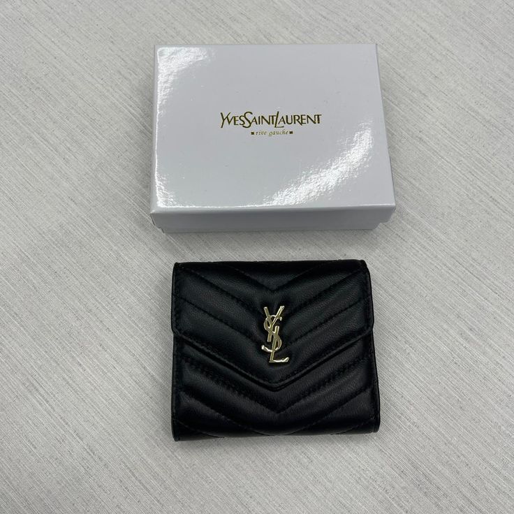 SAINT LAURENT محفظة ماركة