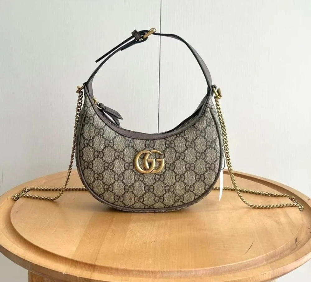 Gucci شنطة نسائيه ماركه