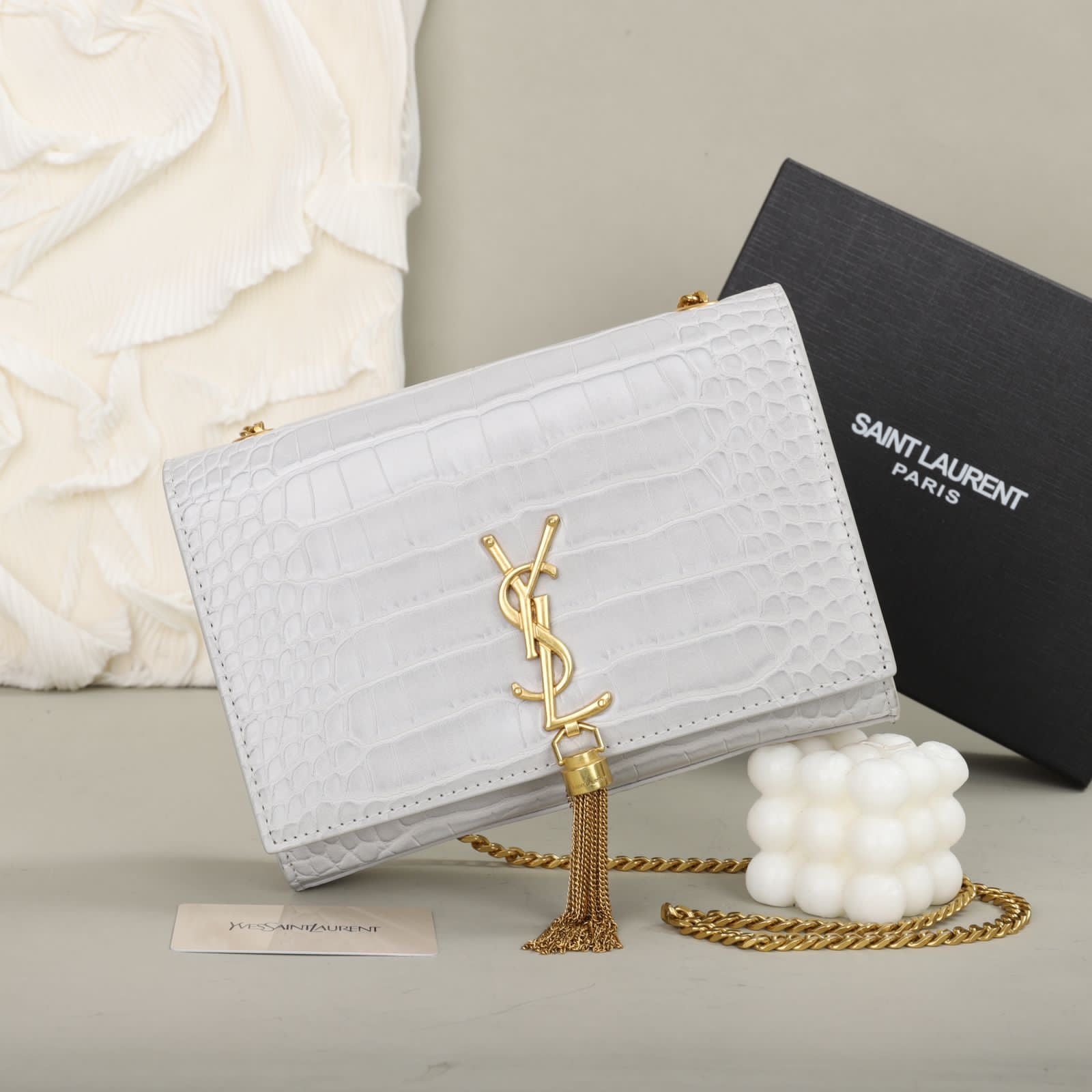 YSL شرابة بنقشة التمساح