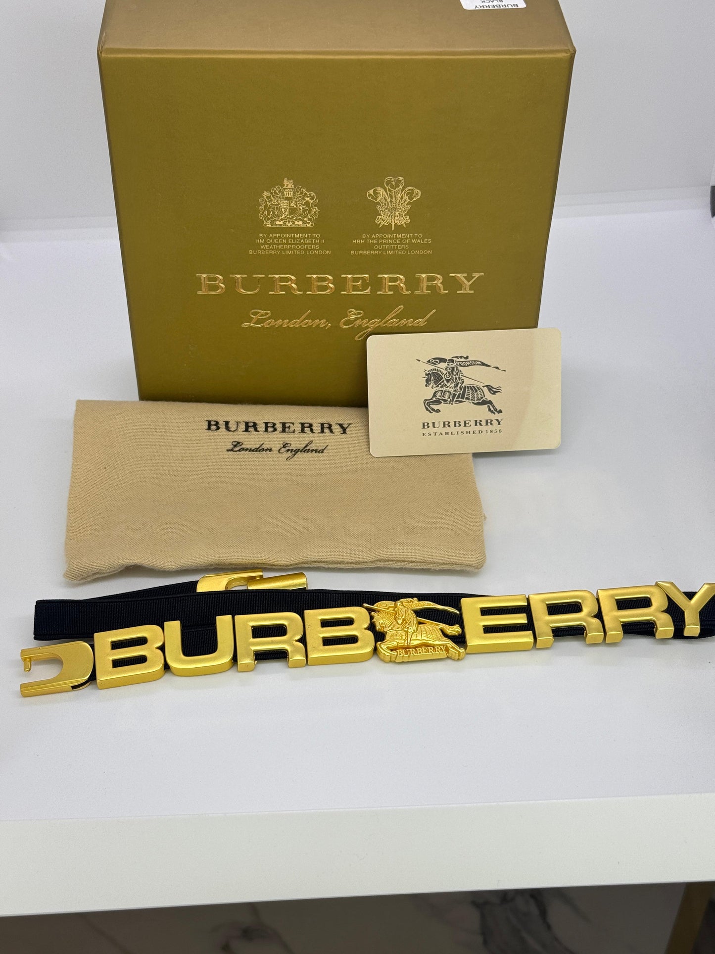 حزام ماركة Burberry