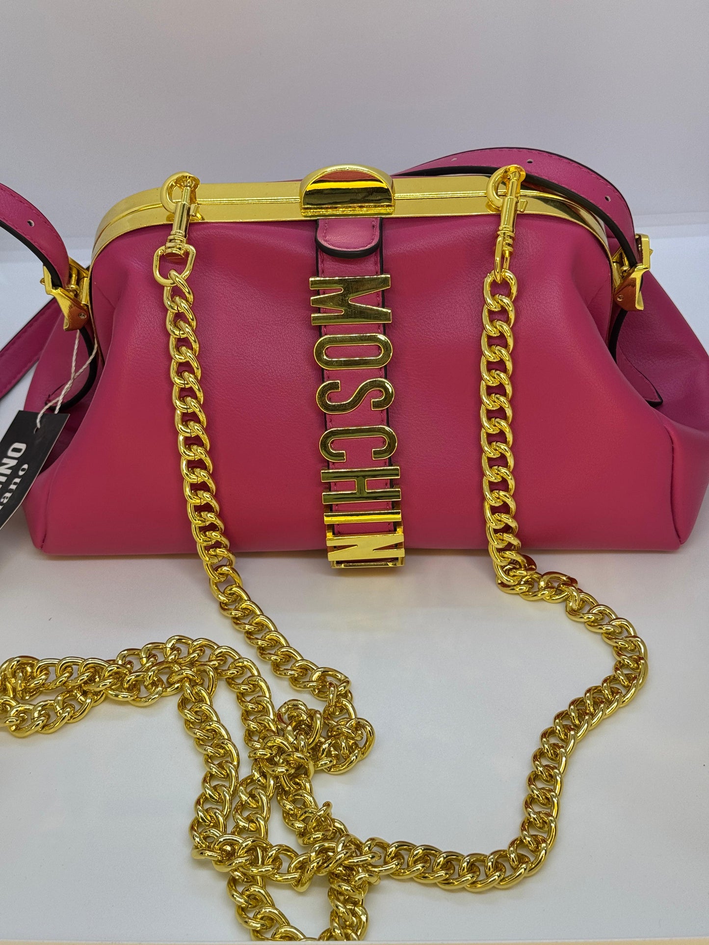 شنطة ماركة MOSCHINO