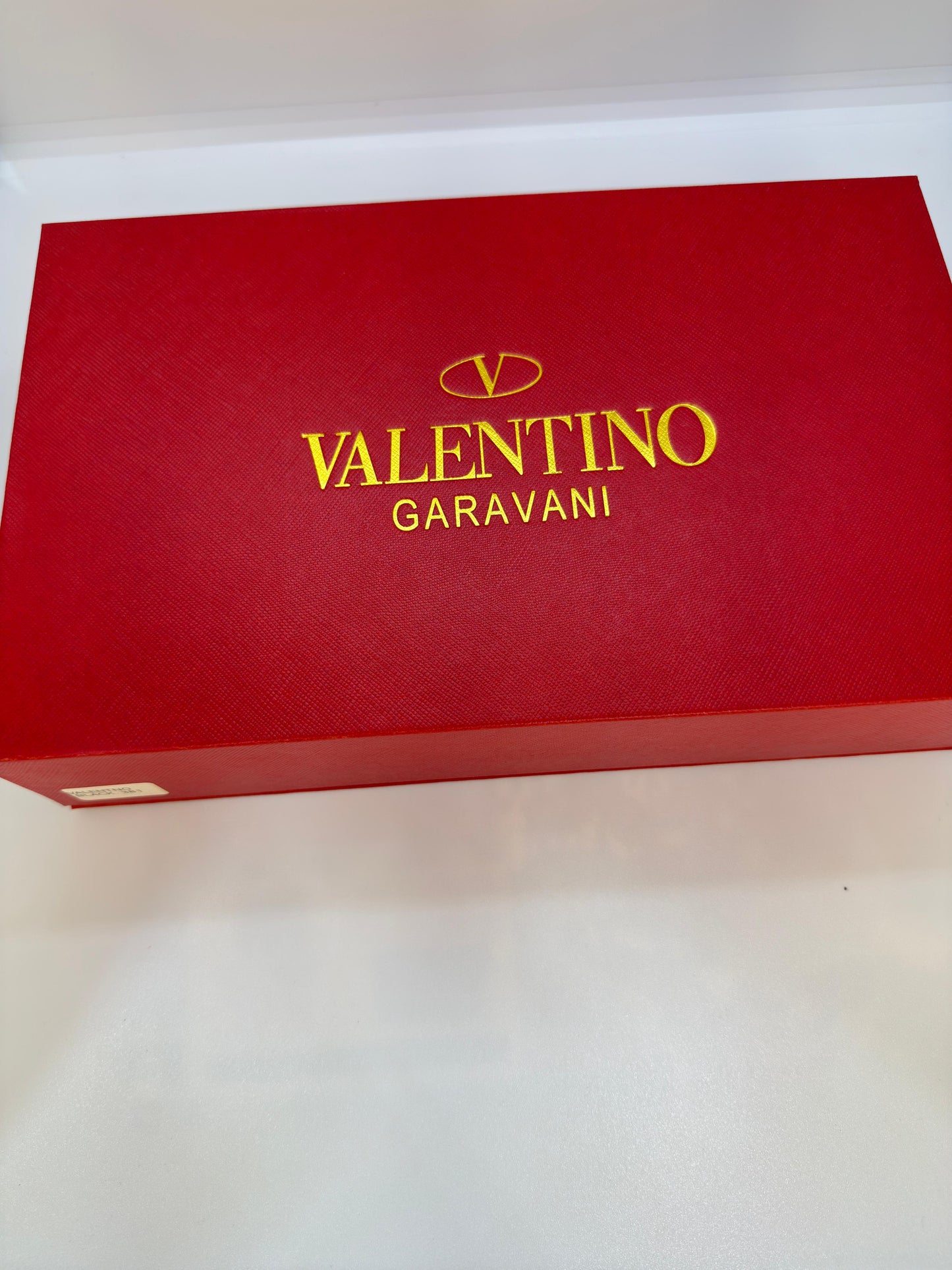 حزام ماركة Valentino