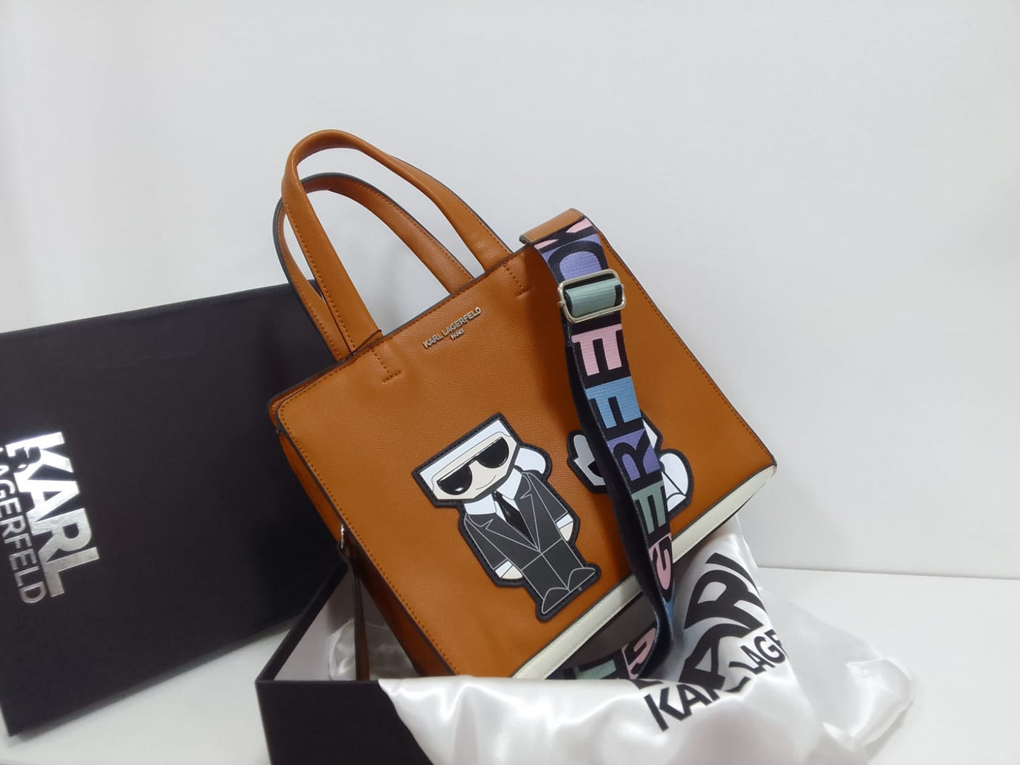 Karl Lagerfeld شنطة نسائية ماركة