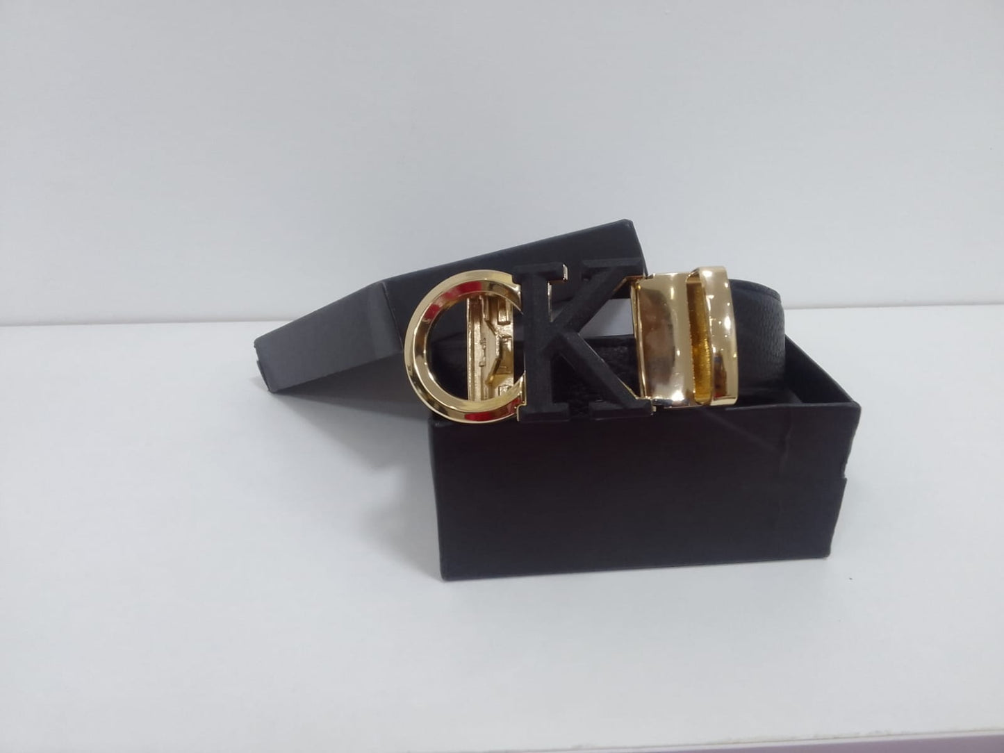 Calvin Kline حزام نسائي ماركة