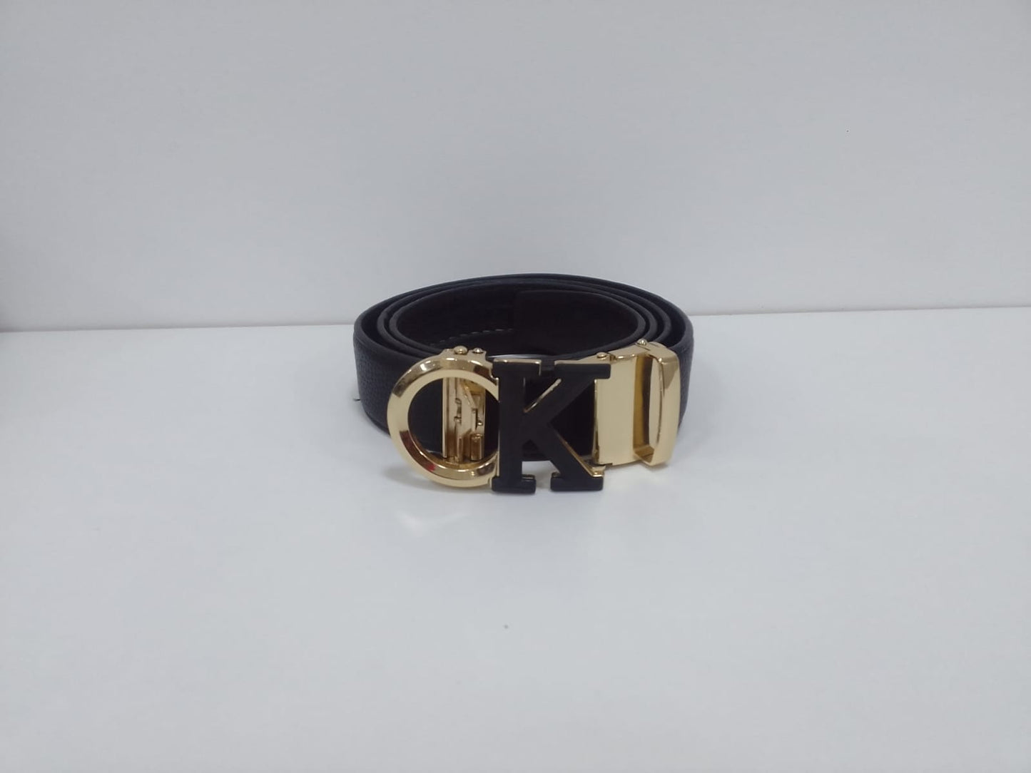 Calvin Kline حزام نسائي ماركة