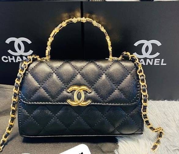 CHANELشنطة نسائية ماركة