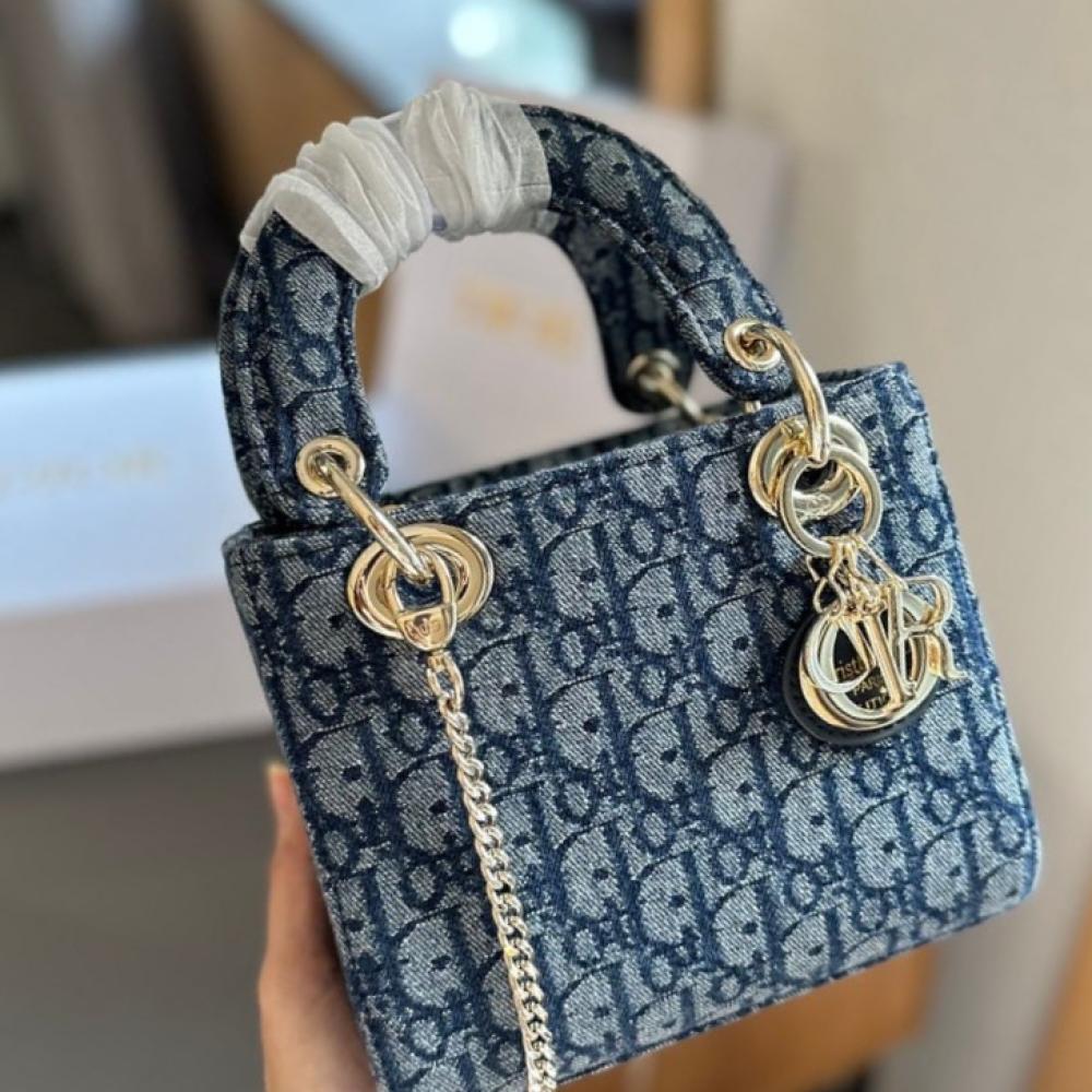 Lady Dior Mini – Blue