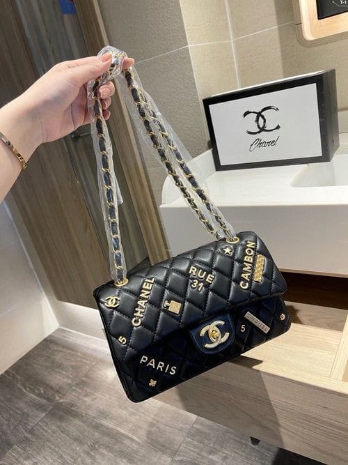 CHANELشنطة نسائية ماركة