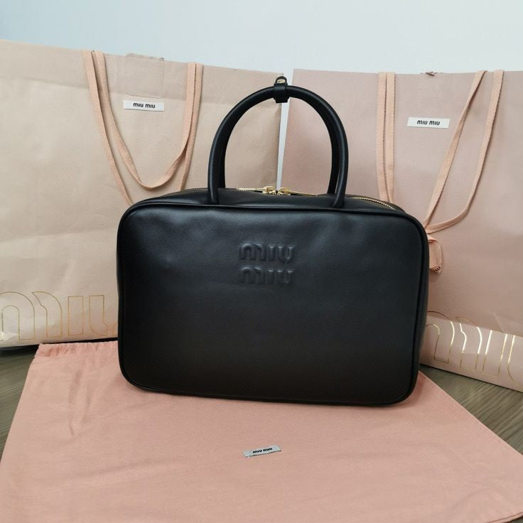 Miu Miu شنطة نسائيه ماركه