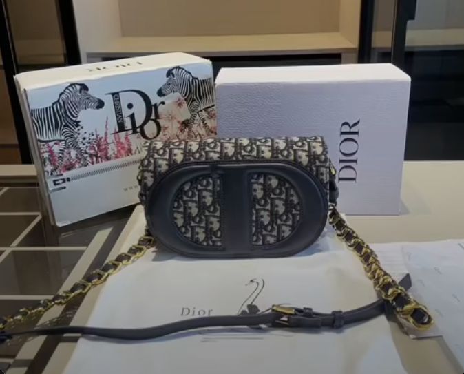 DIOR شنطة ماركة