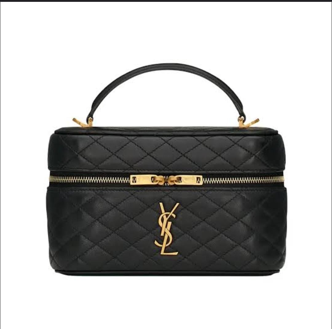 YSL فانيتي