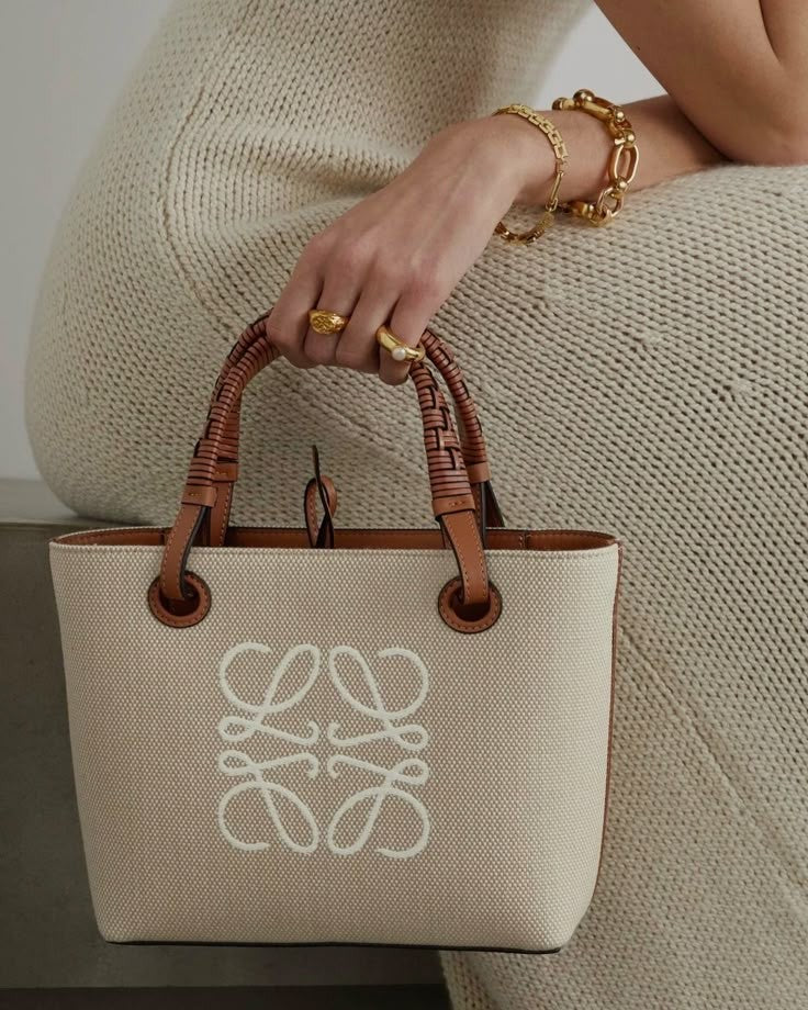 LOEWE شنطة نسائية ماركة