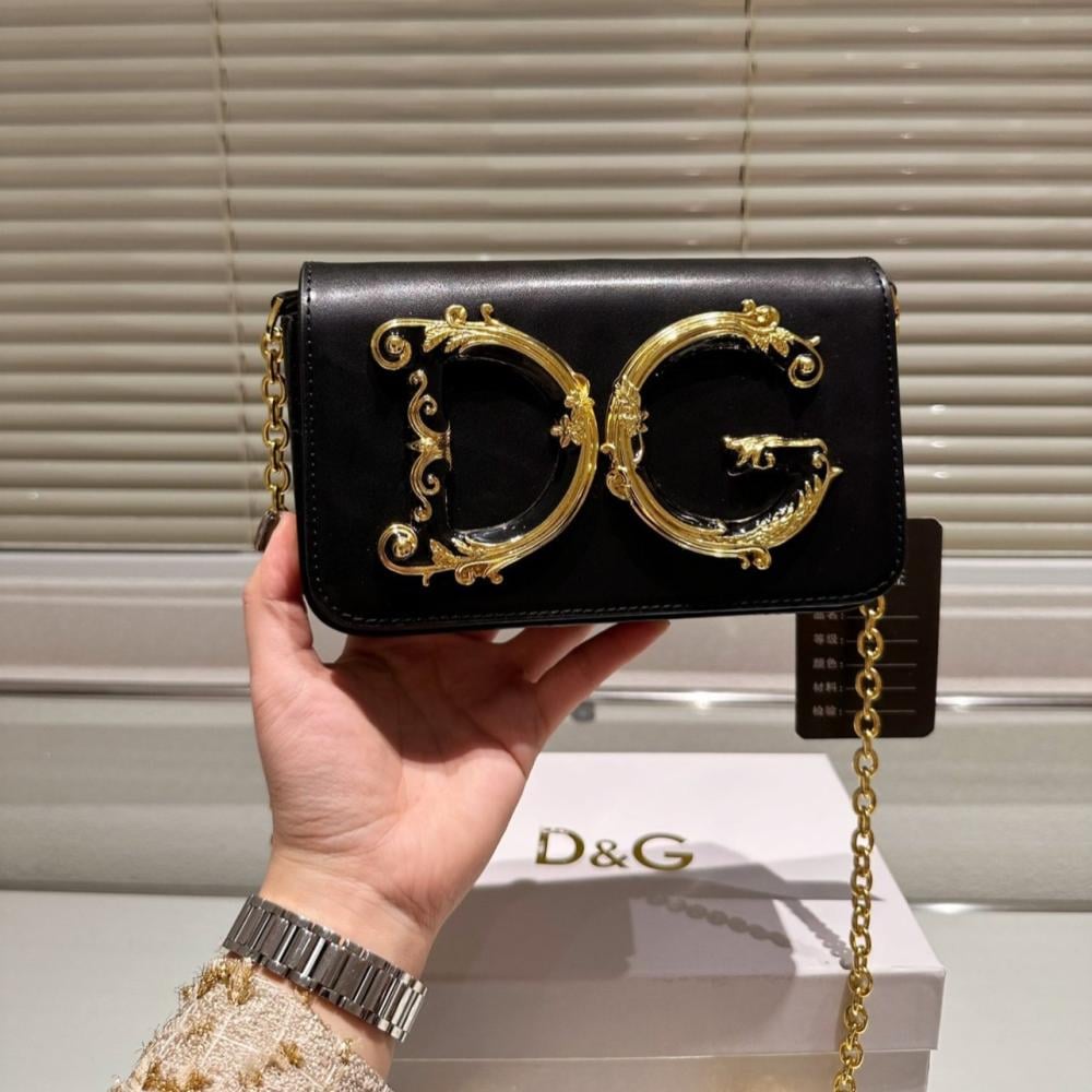 Dolce Glam DG