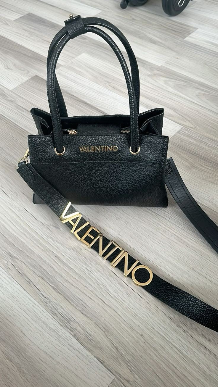 VALENTINO شنطة نسائية ماركة