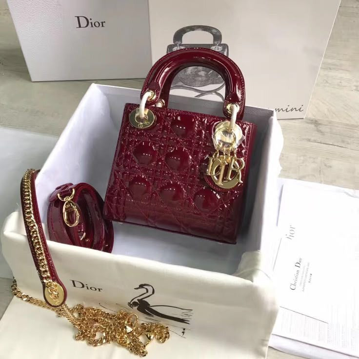 Dior شنطة نسائيه ماركه