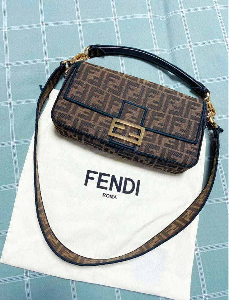 FENDI شنطة نسائية ماركة