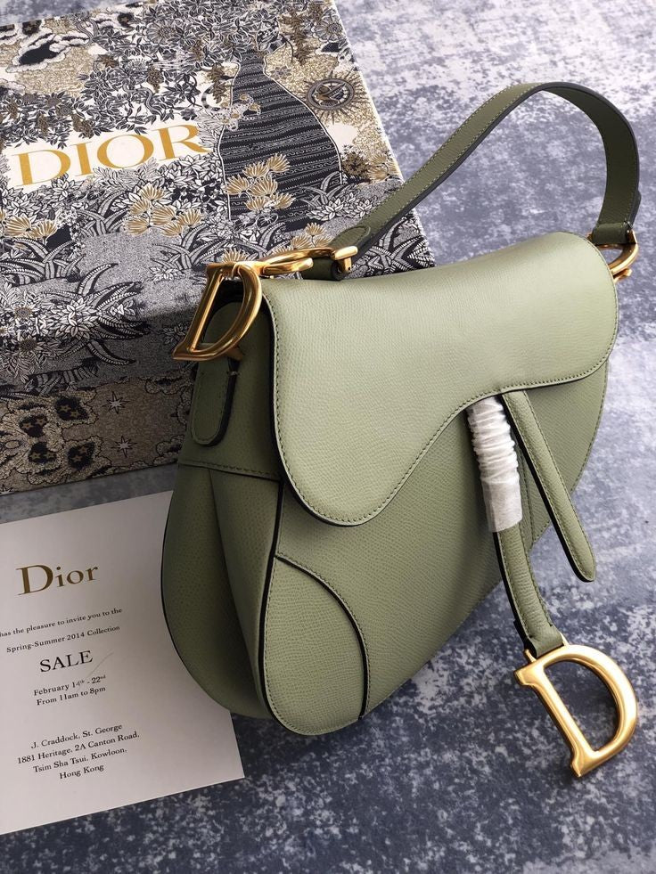 Dior شنطة نسائيه ماركه