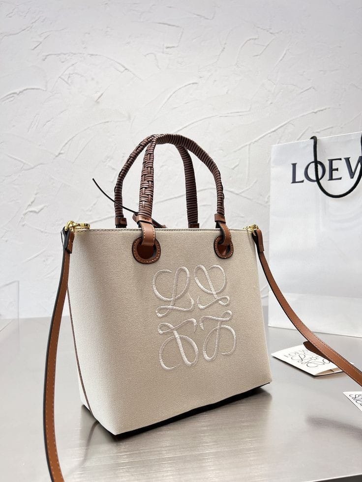 LOEWE شنطة نسائية ماركة