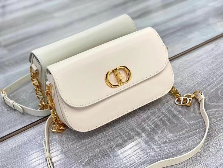Dior شنطة نسائيه ماركه