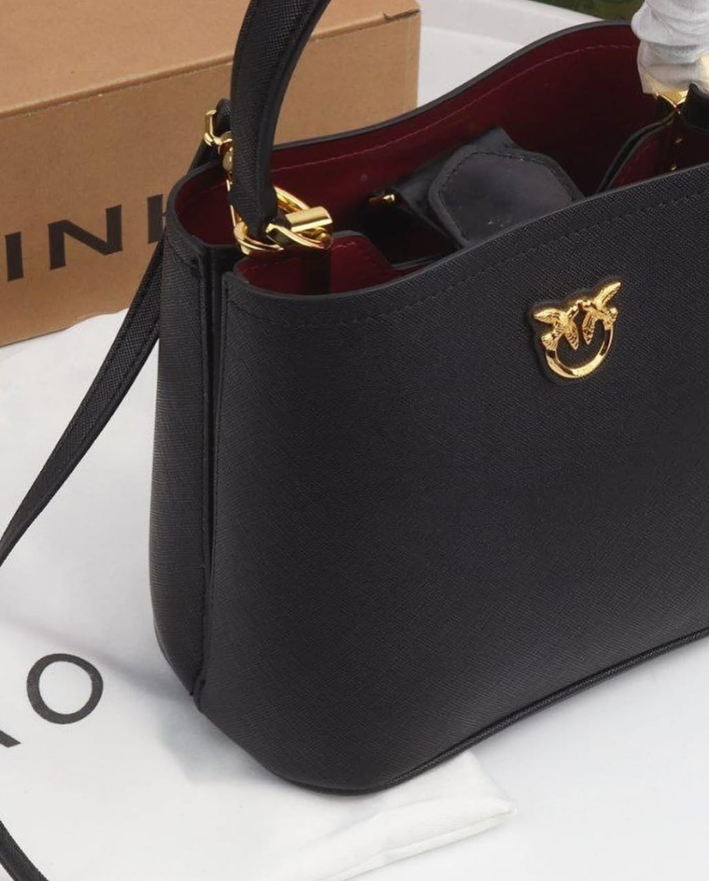 PINKO شنطة نسائية ماركة