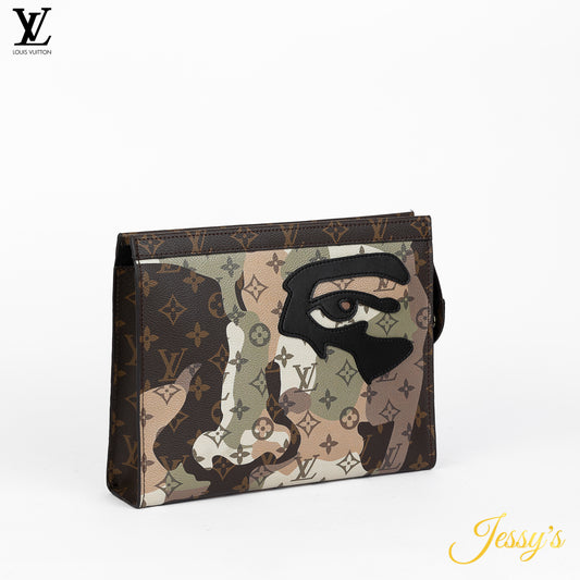 L.v Camo Portrait