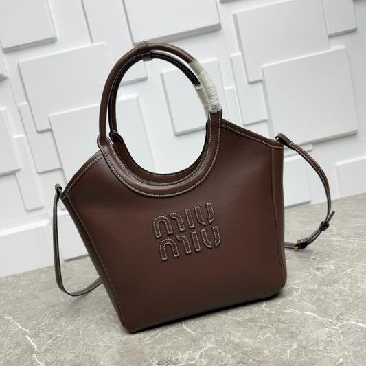Miu Miu شنطة نسائيه ماركه
