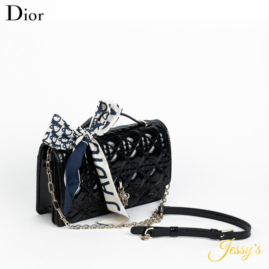 Dior شنطة نسائيه ماركه
