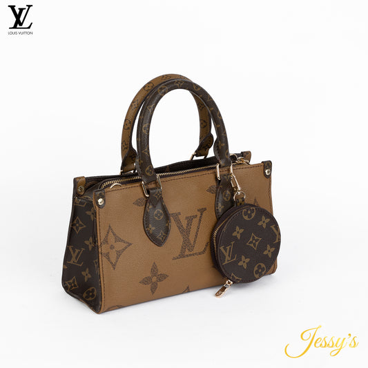 L.v Monogram with Pouch