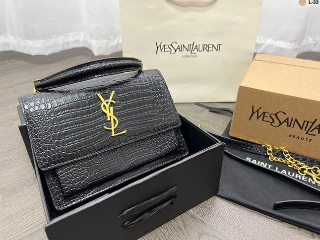 SAINT LAURENT شنطة نسائيه ماركه