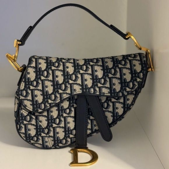 Dior شنطة نسائيه ماركه
