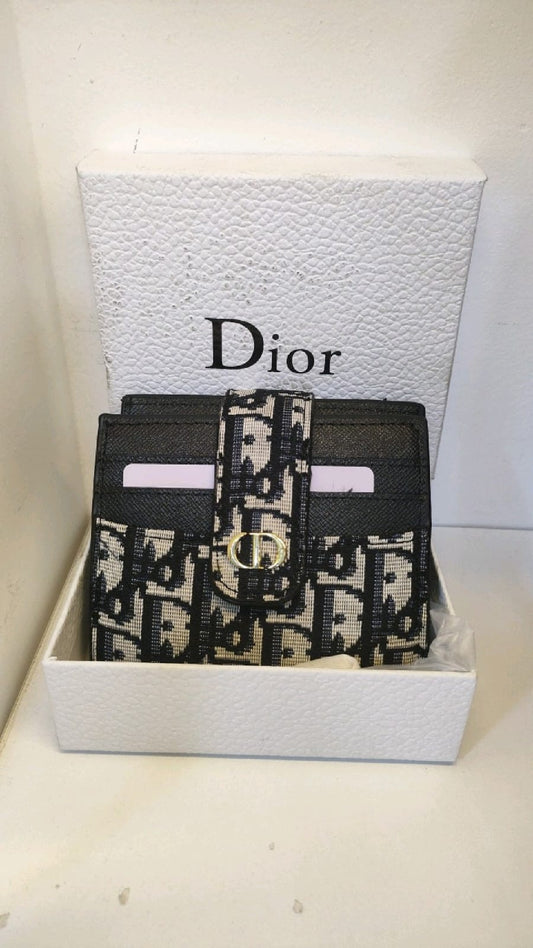 Dior محفظة نسائيه ماركه