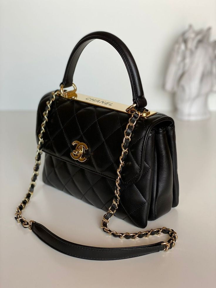 CHANELشنطة نسائية ماركة