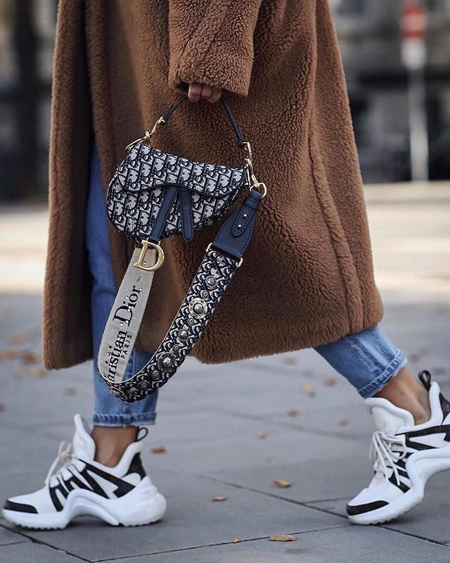 Dior شنطة نسائيه ماركه