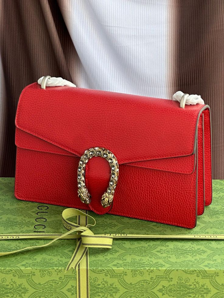 Gucci شنطة نسائيه ماركه