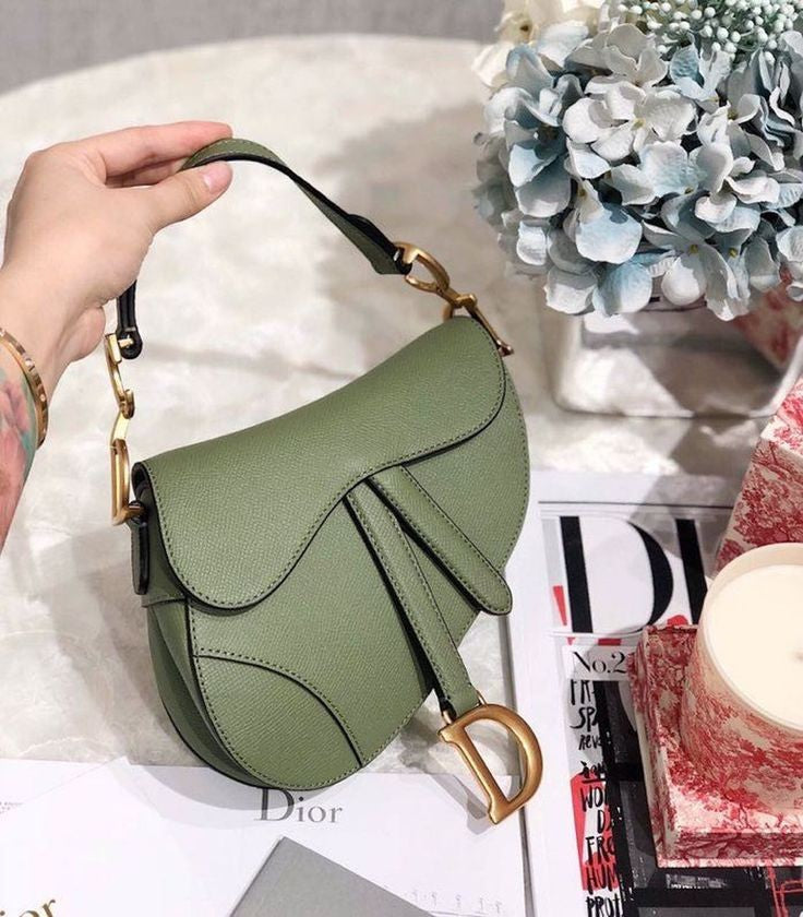 Dior شنطة نسائيه ماركه