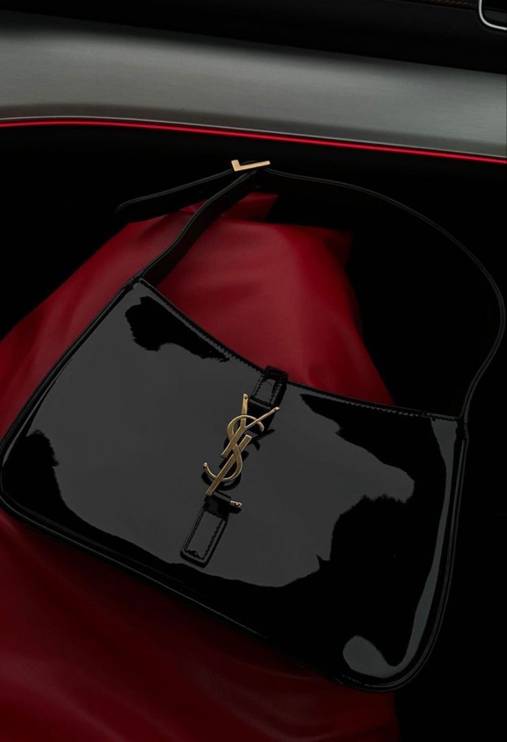 SAINT LAURENT شنطة نسائية ماركة