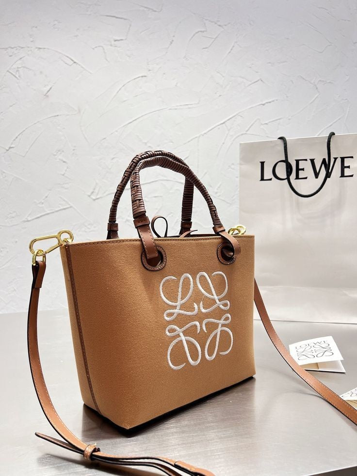 LOEWE شنطة نسائية ماركة