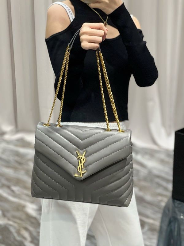 SAINT LAURENT شنطة نسائيه ماركه