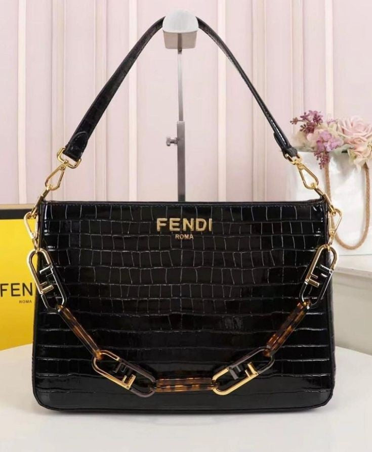 FENDI شنطة نسائية ماركة