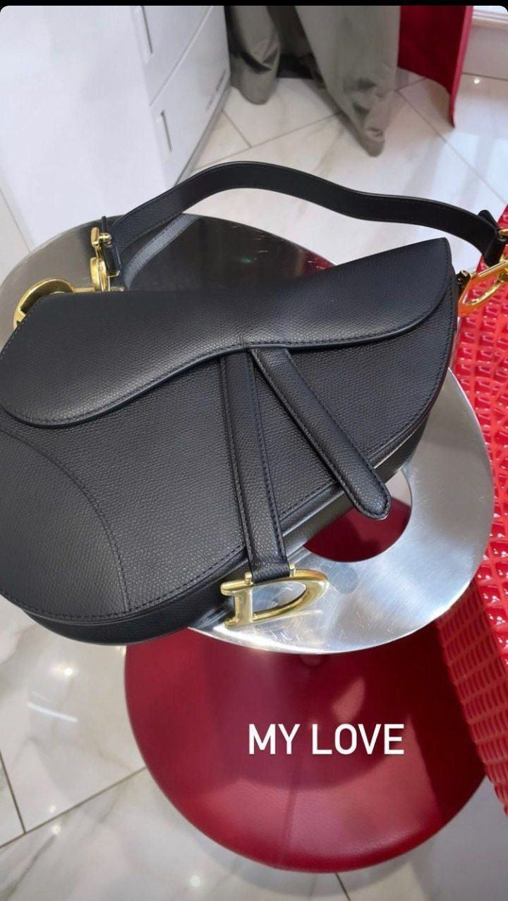 Dior شنطة نسائيه ماركه